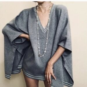 HOUSE OF HARLOW 1960 Varsity  Poncho Sweater Dress Gray One‎ Size